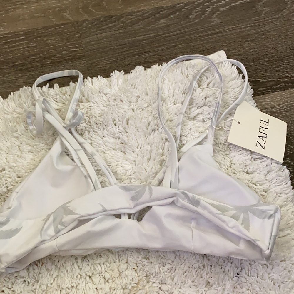 Bikini Top - Picture 2 of 2